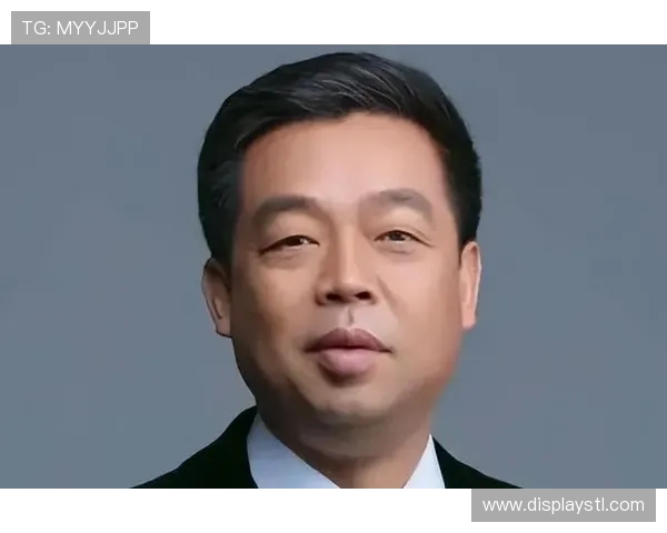 企业家个人简历：从创业初心到行业领袖的成长历程与成就展现